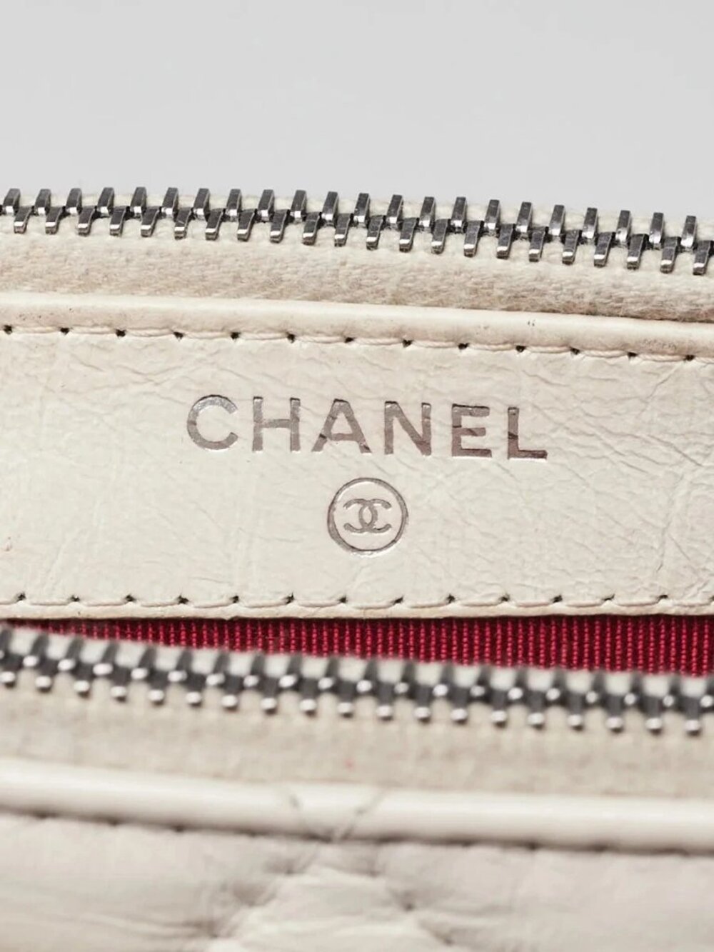 Chanel White/Black Quilted Calfskin Leather Gabrielle Clutch with Chain Bag - Picture 7 of 10
